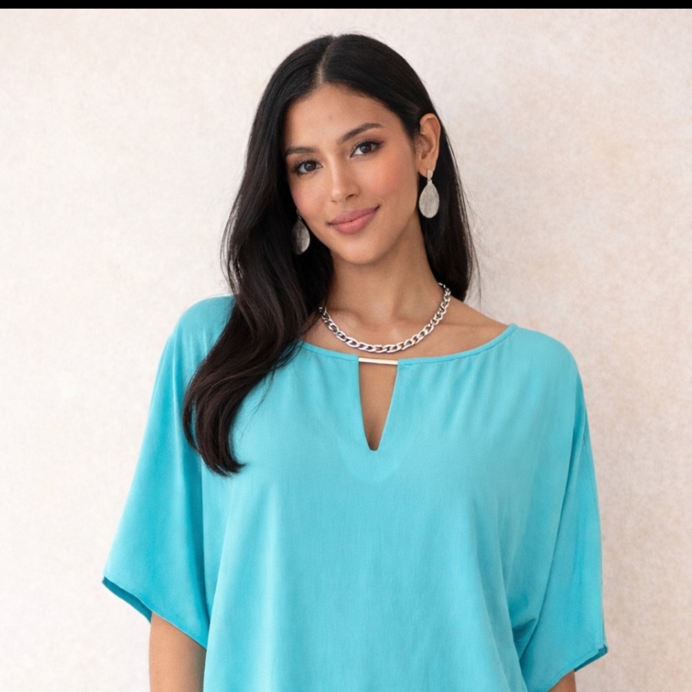 Diane Von Furstenberg Veronica relaxed top in blue lagoon Sz small